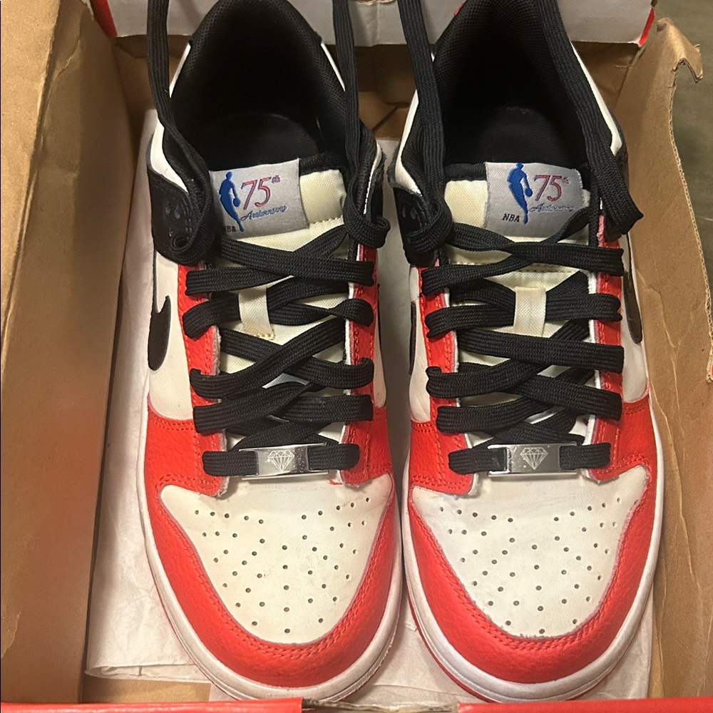 Nike Men's Black, Red, and White Sneakers